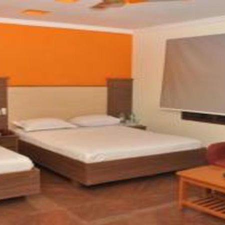Hotel Pams Mayiladuthurai Ngoại thất bức ảnh