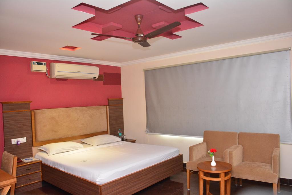 Hotel Pams Mayiladuthurai Ngoại thất bức ảnh