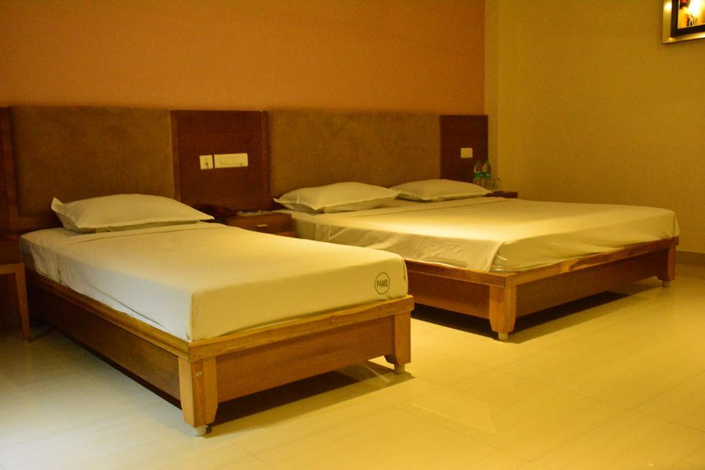 Hotel Pams Mayiladuthurai Ngoại thất bức ảnh