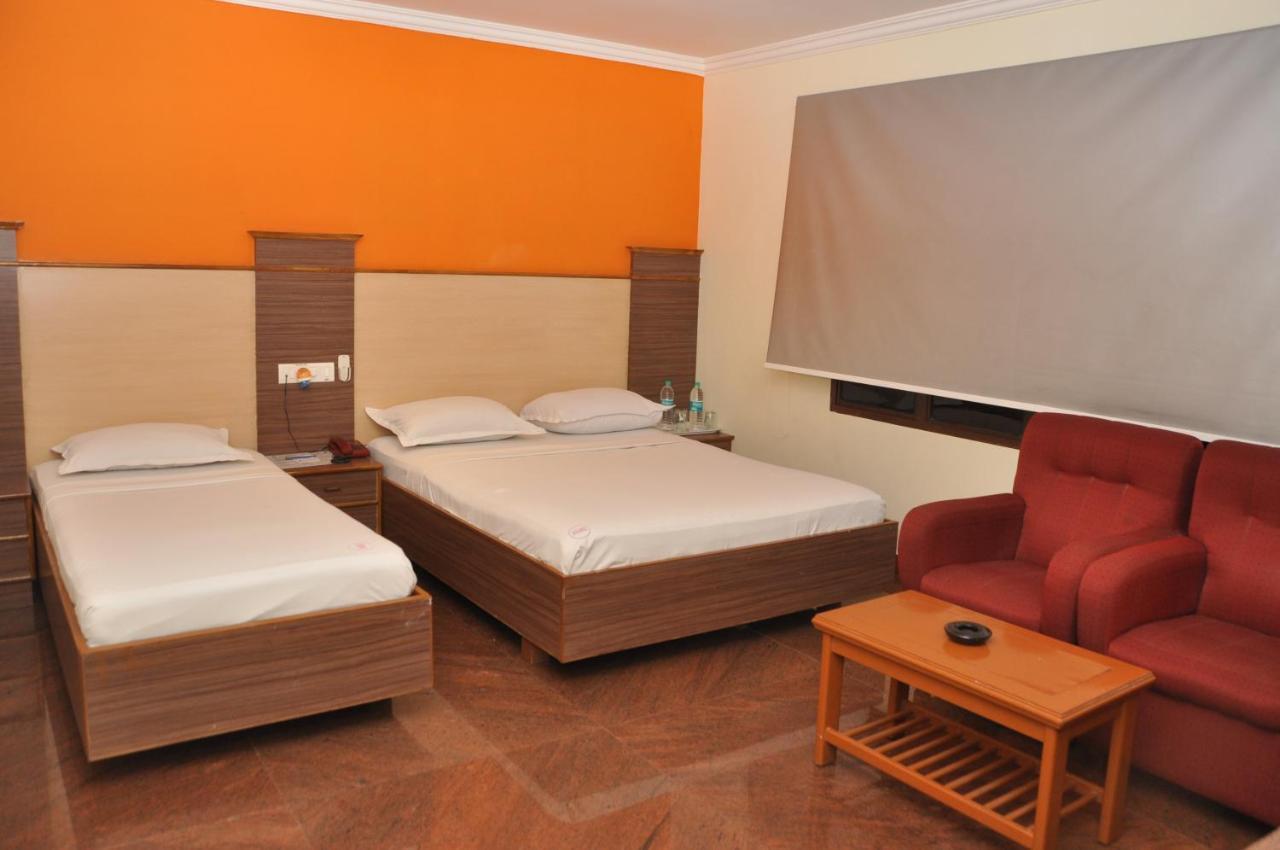 Hotel Pams Mayiladuthurai Ngoại thất bức ảnh