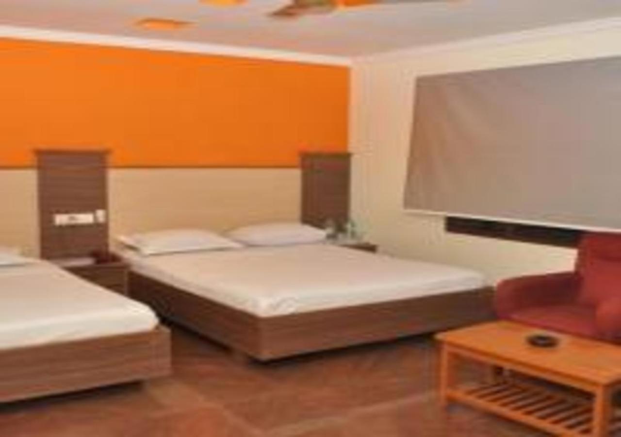 Hotel Pams Mayiladuthurai Ngoại thất bức ảnh