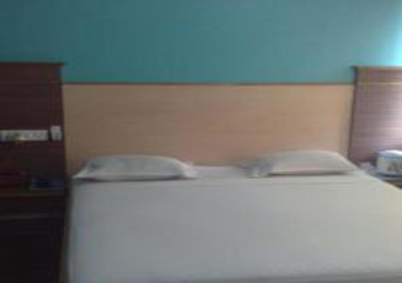 Hotel Pams Mayiladuthurai Ngoại thất bức ảnh