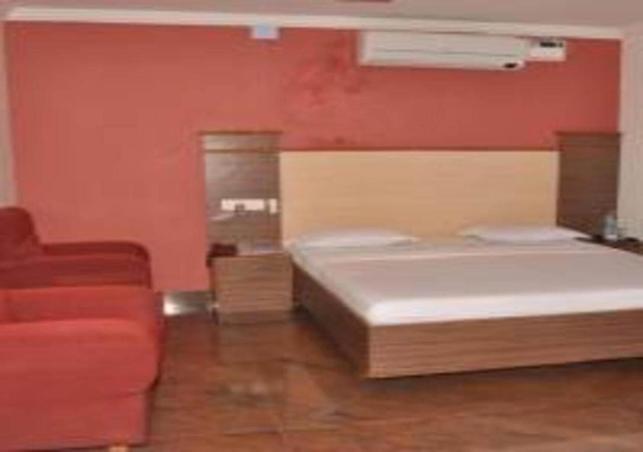 Hotel Pams Mayiladuthurai Ngoại thất bức ảnh