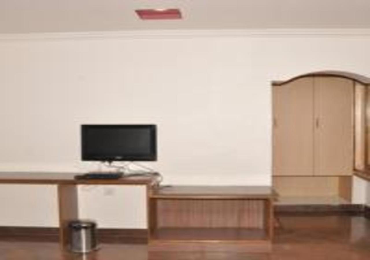 Hotel Pams Mayiladuthurai Ngoại thất bức ảnh